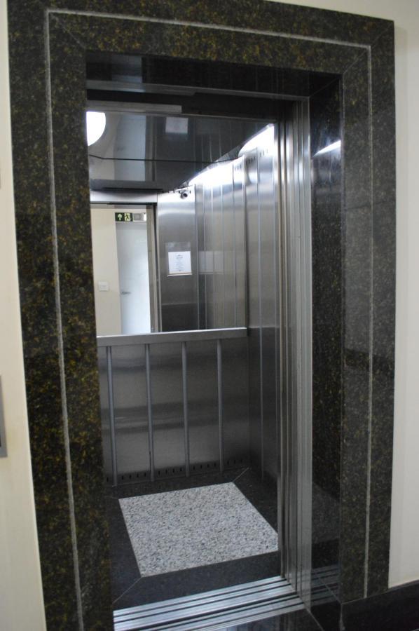 Liber Hotel Nova Serrana - Conforto Na Rota Da Br-262 Bagian luar foto